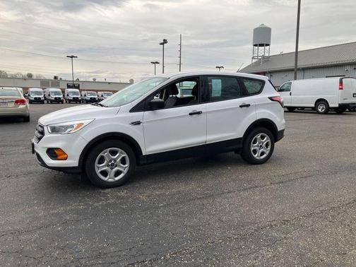 Oxford White 2017 Ford Escape S