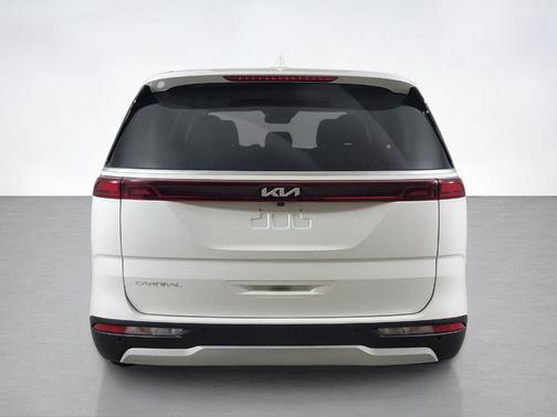 Snow White Pearl 2023 Kia Carnival LX Seat Package