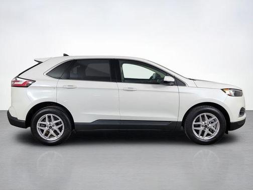 Star White 2023 Ford Edge SEL