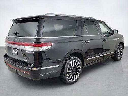 Infinite Black Metallic 2024 Lincoln Navigator L Black Label