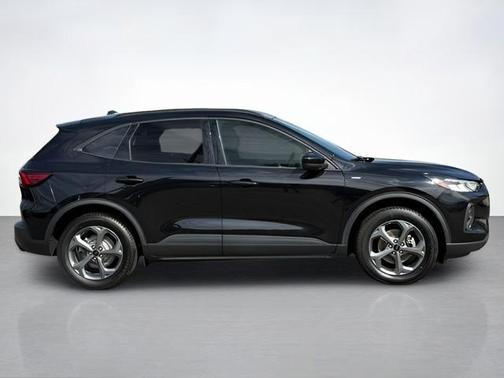 Agate Black Metallic 2025 Ford Escape ST-Line Select