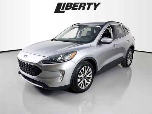 2022 Ford Escape Titanium Hybrid
