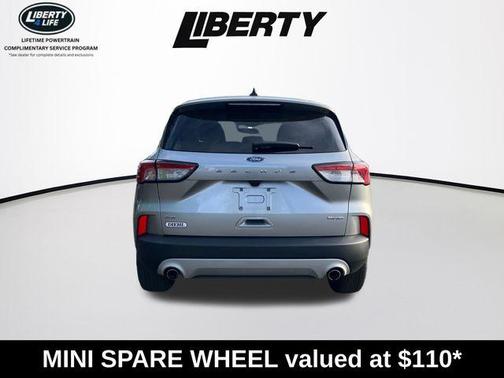 Iconic Silver Metallic 2022 Ford Escape SE