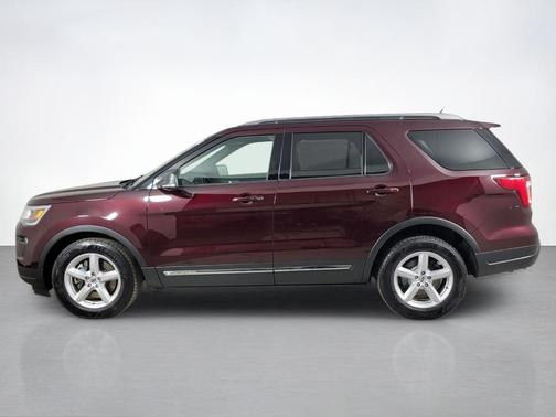 Burgundy Velvet Metallic Tinted Clearcoat 2019 Ford Explorer XLT