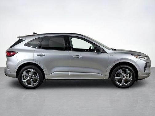 Iconic Silver Metallic 2024 Ford Escape ST-Line