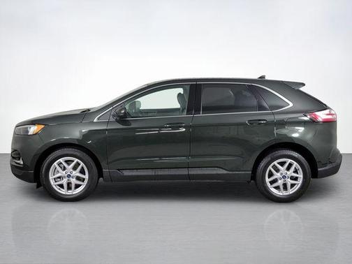 Forged Green Metallic 2022 Ford Edge SEL