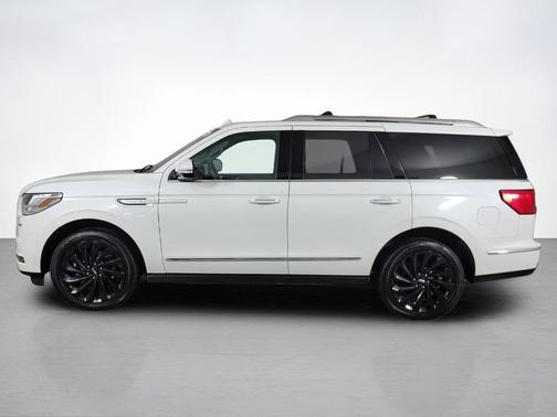 Pristine White 2020 Lincoln Navigator Reserve