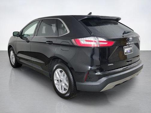 Agate Black Metallic 2024 Ford Edge SEL