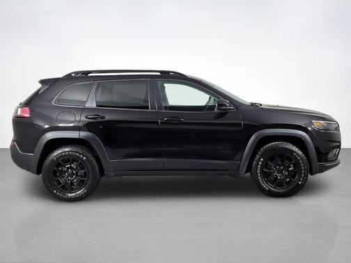 2022 Jeep Cherokee X