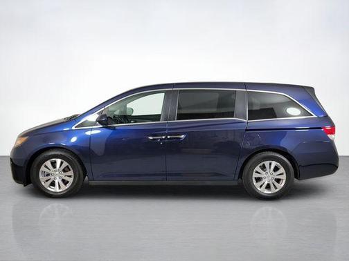 Obsidian Blue Pearl 2016 Honda Odyssey SE