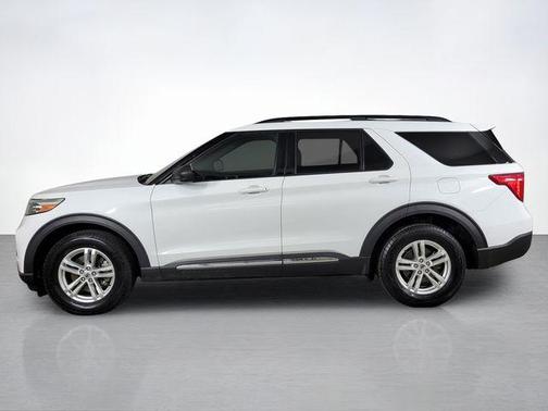 Oxford White 2020 Ford Explorer XLT