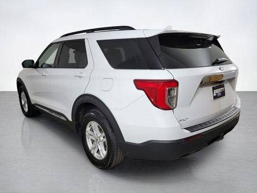 Oxford White 2020 Ford Explorer XLT