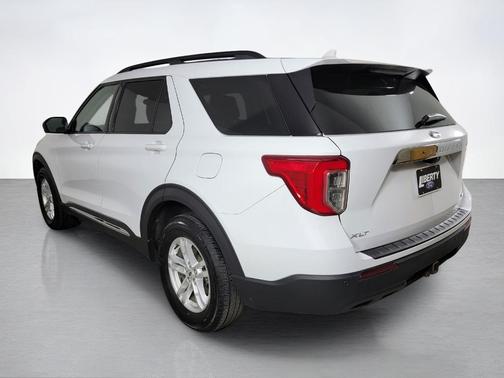 Oxford White 2020 Ford Explorer XLT