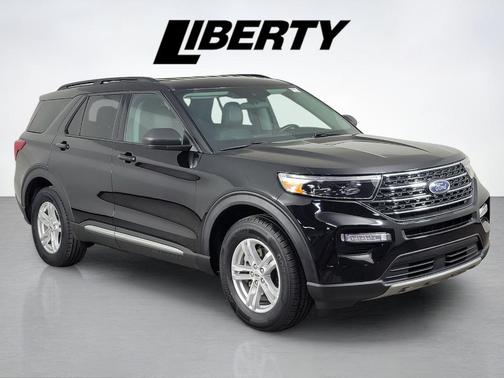 Agate Black Metallic 2023 Ford Explorer XLT