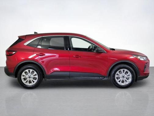 Rapid Red Metallic Tinted Clearcoat 2023 Ford Escape Active