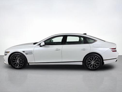Uyuni White 2024 Genesis G80 3.5T