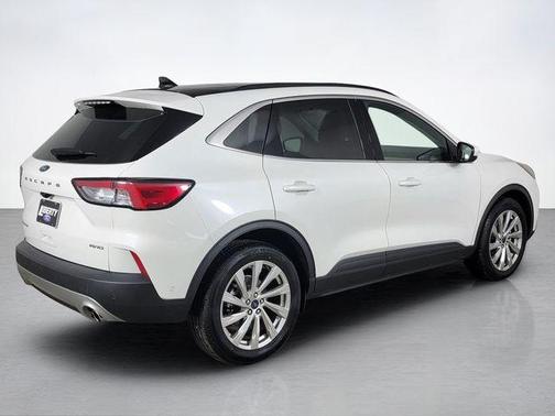 Star White 2022 Ford Escape Titanium