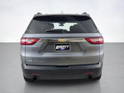 Satin Steel Metallic 2019 Chevrolet Traverse LT Cloth