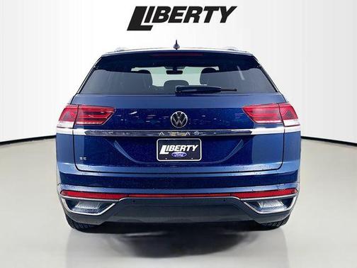 2022 Volkswagen Atlas Cross Sport 2.0T SE w/Technology