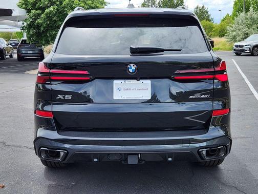 Black Sapphire Metallic 2026 BMW X5 xDrive40i