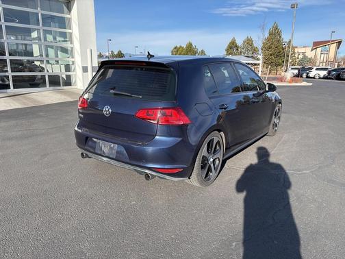 2015 Volkswagen Golf GTI 2.0T SE 4-Door