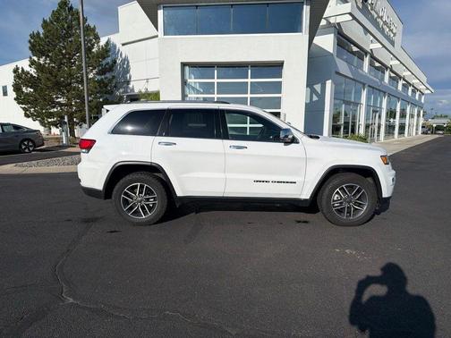 Bright White Clearcoat 2021 Jeep Grand Cherokee Limited