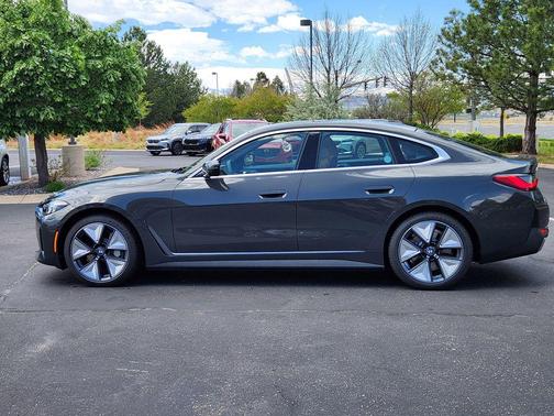 Dravit Grey Metallic 2026 BMW i4 Gran Coupe xDrive40