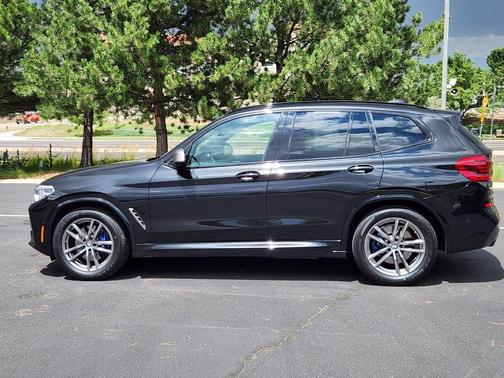 Black Sapphire Metallic 2019 BMW X3 M40i