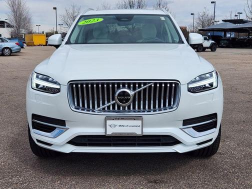 2023 Volvo XC90 Recharge Plug-In Hybrid T8 Ultimate Bright Theme 7-Seater