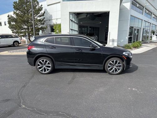 Black Sapphire Metallic 2021 BMW X2 xDrive28i