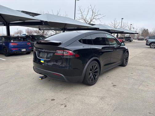 2022 Tesla Model X Dual Motor All-Wheel Drive