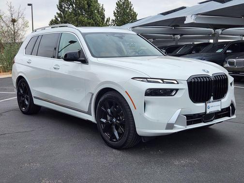 Alpine White 2024 BMW X7 xDrive40i