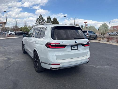 2024 BMW X7 xDrive40i
