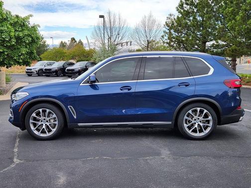 Phytonic Blue Metallic 2021 BMW X5 PHEV xDrive45e