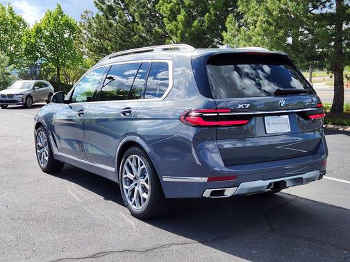 Sparkling Copper Metallic 2027 BMW X7 xDrive40i
