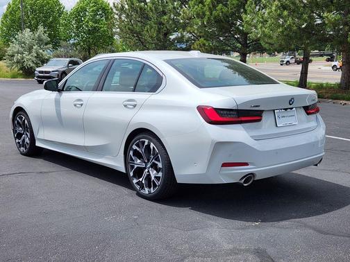 Mineral White Metallic 2026 BMW 330 xDrive NA