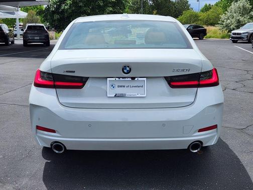Mineral White Metallic 2026 BMW 330 xDrive NA