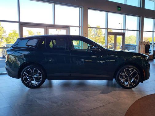 Vancouver Green Metallic 2027 BMW X5 40 xDrive
