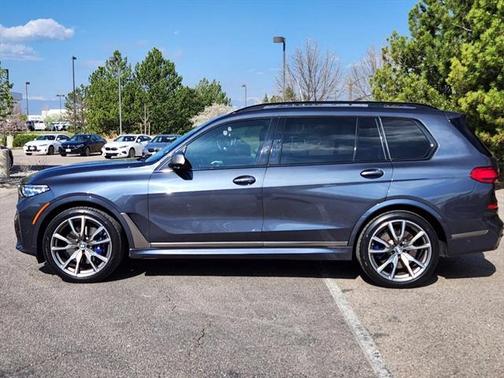 Arctic Grey Metallic 2021 BMW X7 M50i