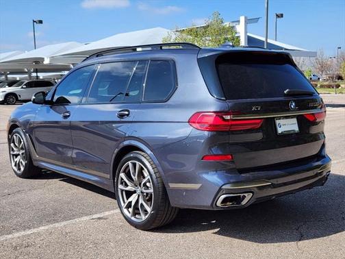 Arctic Grey Metallic 2021 BMW X7 M50i