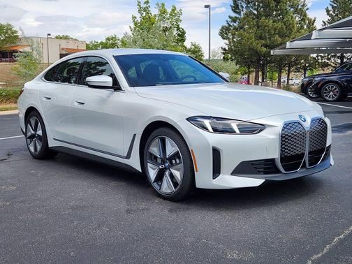 Mineral White Metallic 2026 BMW i4 Gran Coupe xDrive40