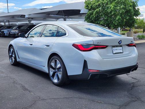 Mineral White Metallic 2026 BMW i4 Gran Coupe xDrive40