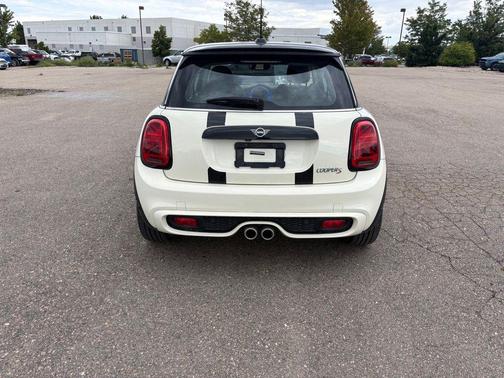 Pepper White 2021 MINI Hardtop Cooper S