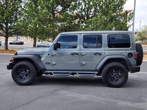 Sting-Gray Clearcoat 2022 Jeep Wrangler Willys