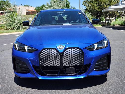 Portimao Blue Metallic 2026 BMW i4 Gran Coupe xDrive40