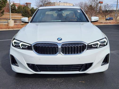 2026 BMW 330 i xDrive