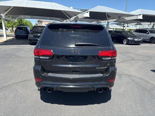 Diamond Black Crystal Pearlcoat 2021 Jeep Grand Cherokee Trackhawk