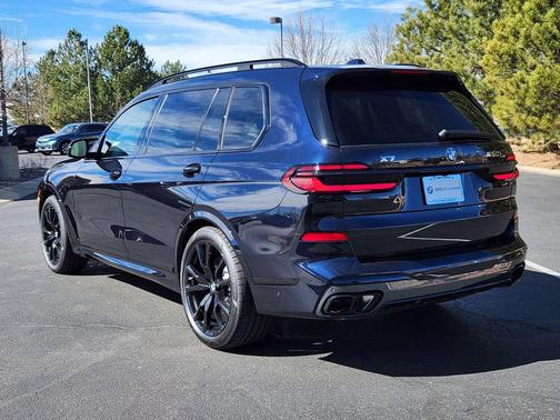 2026 BMW X7 M60i