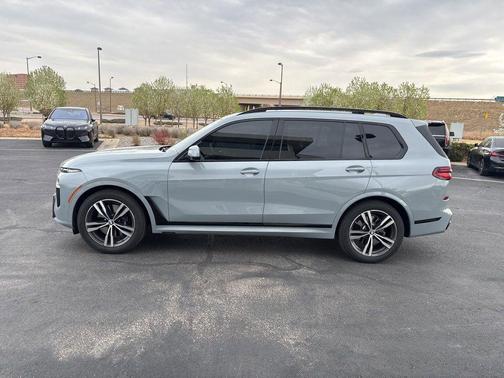 Brooklyn Grey Metallic 2024 BMW X7 xDrive40i
