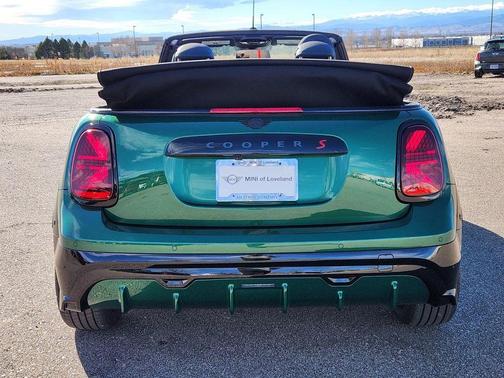 British Racing Green IV Metallic 2026 MINI Convertible Cooper S